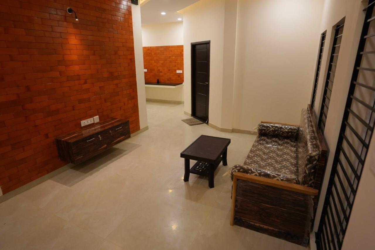 ירקאוד Melody Inn Luxury Home Stay מראה חיצוני תמונה
